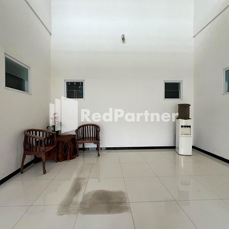 Griya Borobudur Malang Syariah Redpartner Blimbing  Ngoại thất bức ảnh