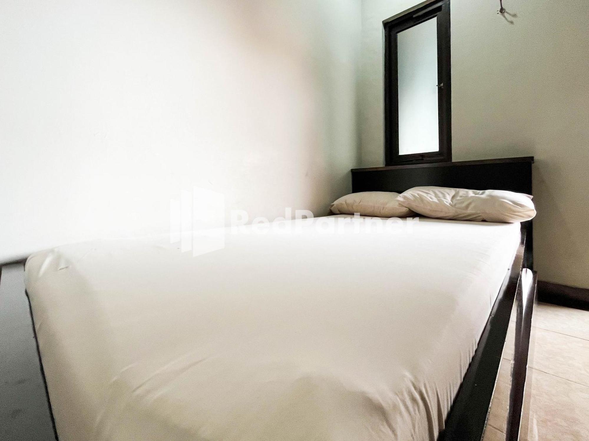 Griya Borobudur Malang Syariah Redpartner Blimbing  Ngoại thất bức ảnh